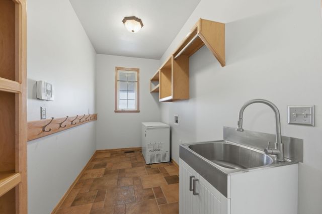 656 E 110th Ave N, Peck, KS 67120