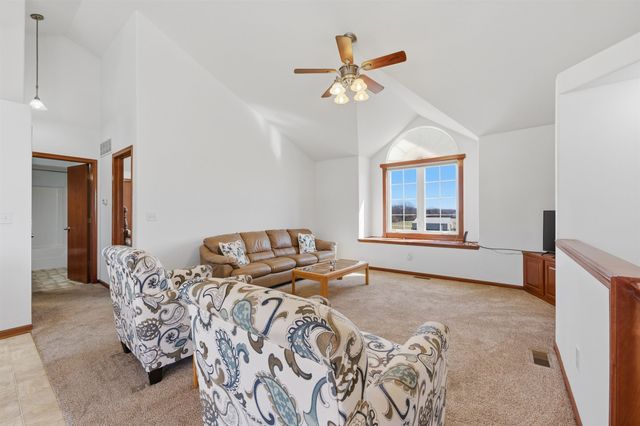 656 E 110th Ave N, Peck, KS 67120