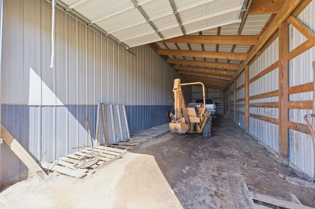 656 E 110th Ave N, Peck, KS 67120