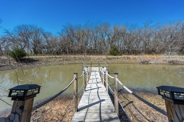 656 E 110th Ave N, Peck, KS 67120