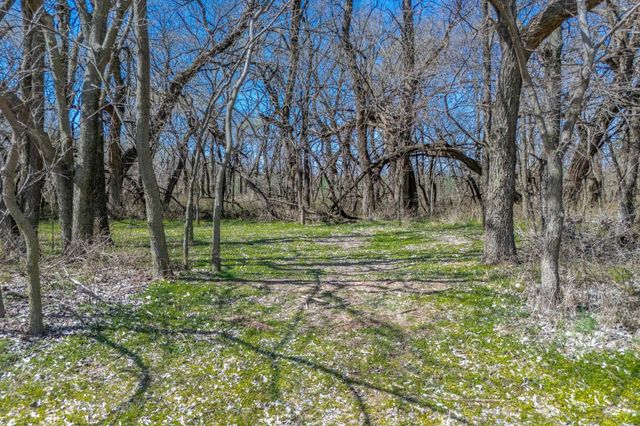 656 E 110th Ave N, Peck, KS 67120