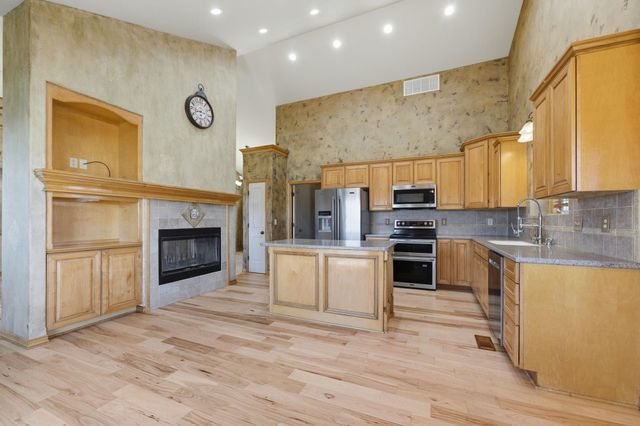 656 E 110th Ave N, Peck, KS 67120