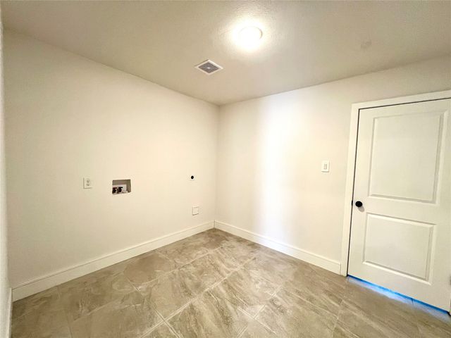 1209 Whiteoak Drive, Garland, TX 75040