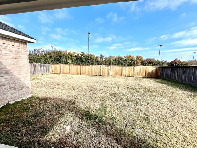 1209 Whiteoak Drive, Garland, TX 75040