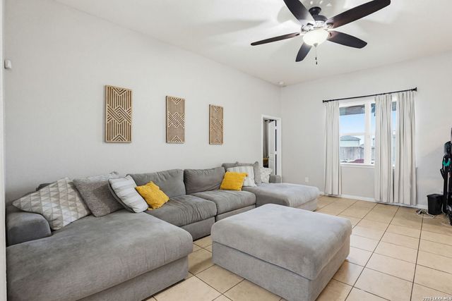 12118 STRATSBURG, San Antonio, TX 78252