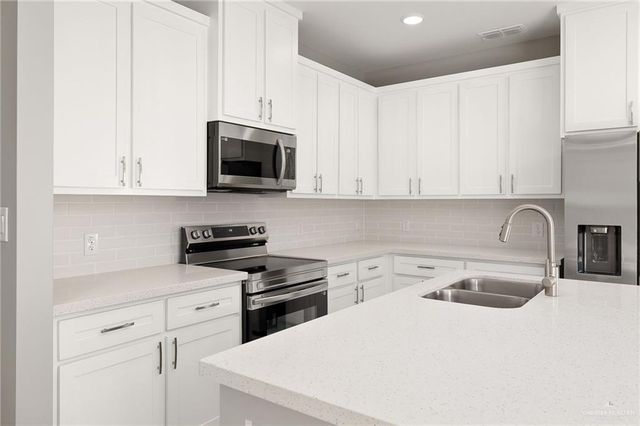 3200 S Auburndale Avenue, Edinburg, TX 78542