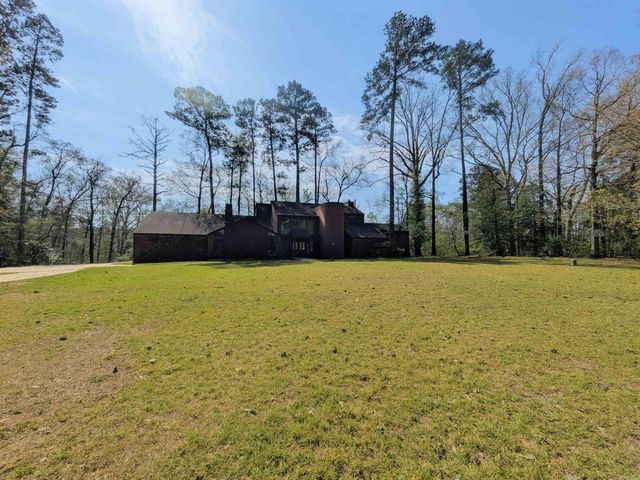 1 Timber Trails, Camden, AR 71701
