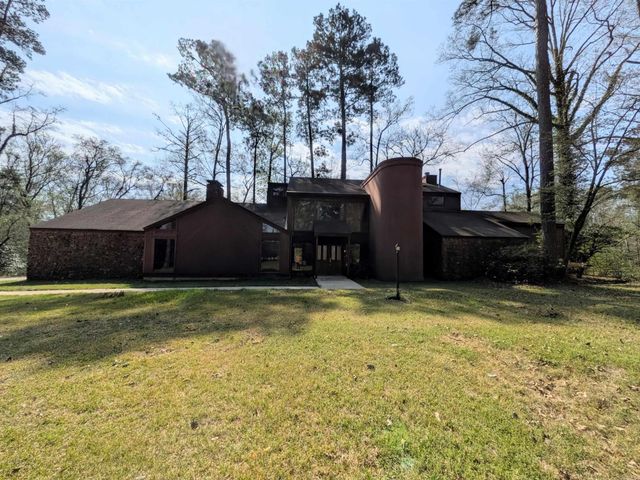 1 Timber Trails, Camden, AR 71701