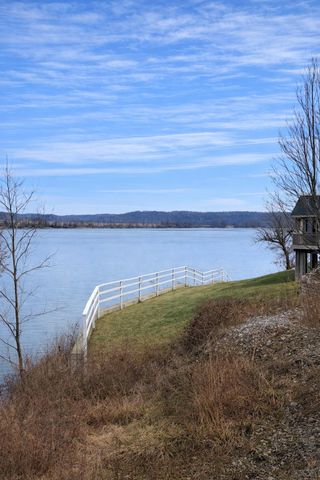 1815 E US-42, Warsaw, KY 41095