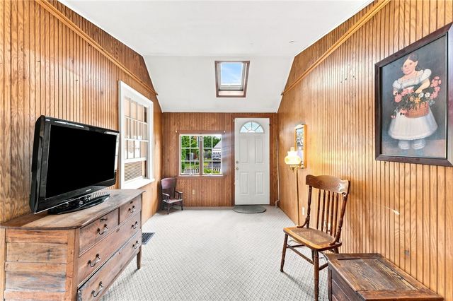 48 Fairway Drive, Cranston, RI 02920