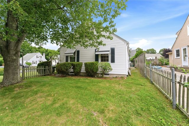 48 Fairway Drive, Cranston, RI 02920