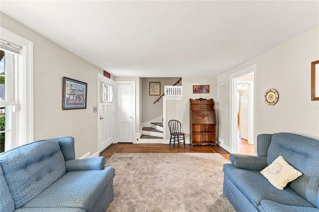 48 Fairway Drive, Cranston, RI 02920