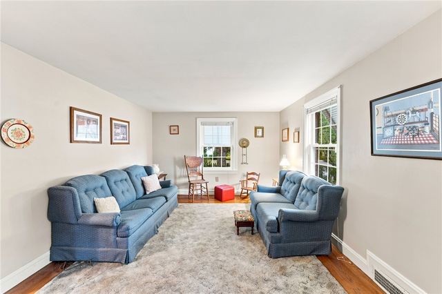 48 Fairway Drive, Cranston, RI 02920