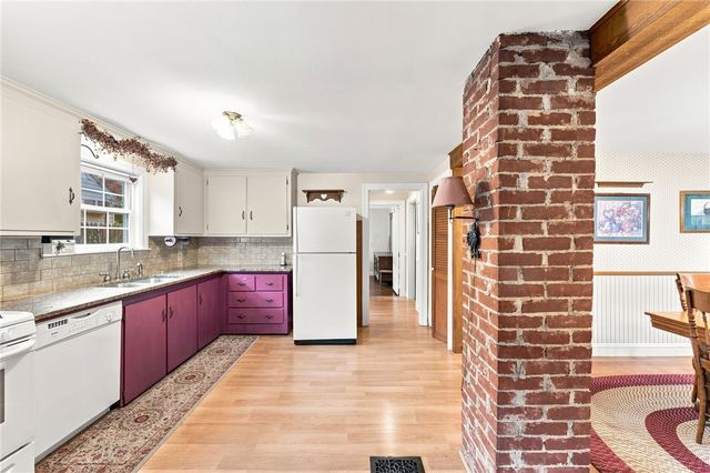 48 Fairway Drive, Cranston, RI 02920