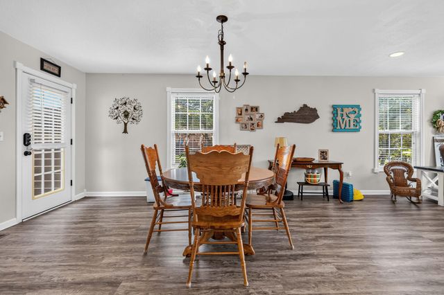 102 Fox Chase, Danville, KY 40422