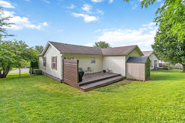 102 Fox Chase, Danville, KY 40422