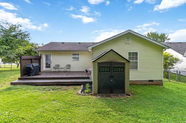 102 Fox Chase, Danville, KY 40422