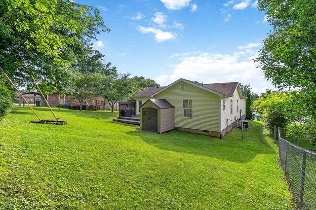 102 Fox Chase, Danville, KY 40422