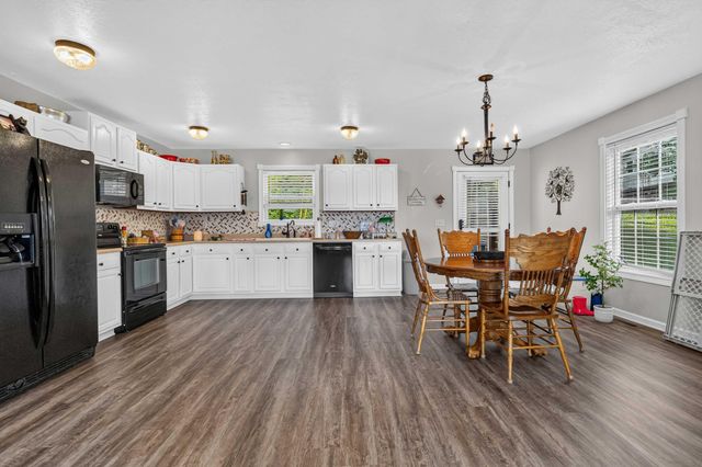 102 Fox Chase, Danville, KY 40422