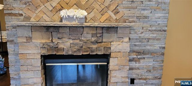 610 Glasmere Road, Mahwah, NJ 07430