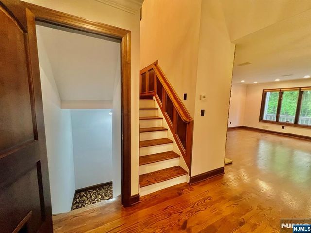 610 Glasmere Road, Mahwah, NJ 07430