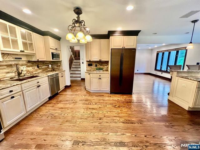 610 Glasmere Road, Mahwah, NJ 07430