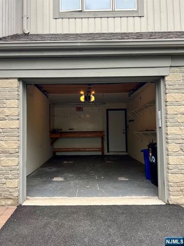 610 Glasmere Road, Mahwah, NJ 07430