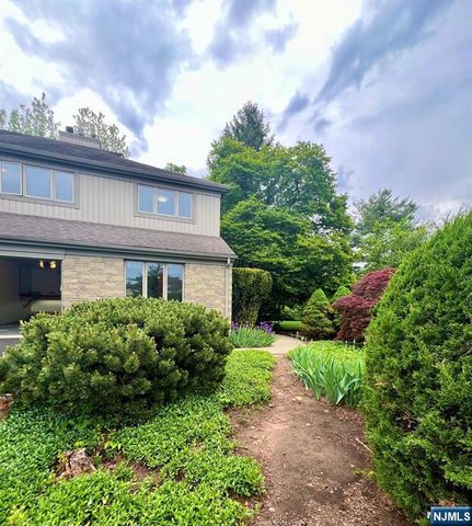 610 Glasmere Road, Mahwah, NJ 07430