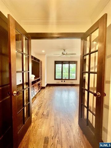 610 Glasmere Road, Mahwah, NJ 07430