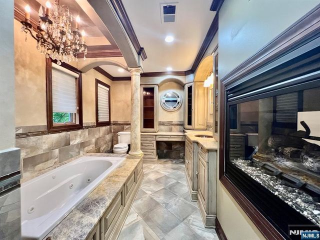 610 Glasmere Road, Mahwah, NJ 07430