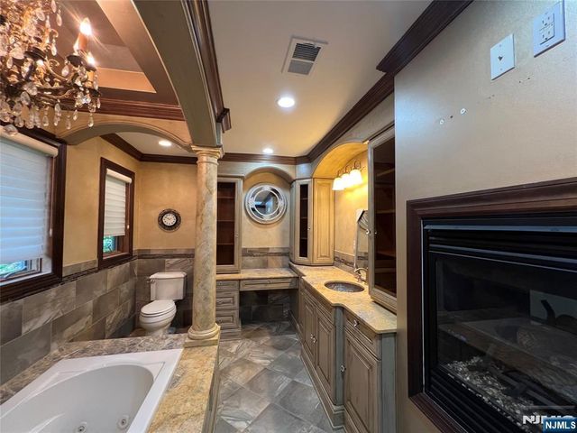 610 Glasmere Road, Mahwah, NJ 07430