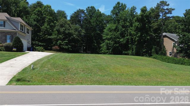 182 Wilson Lake Road, Mooresville, NC 28117