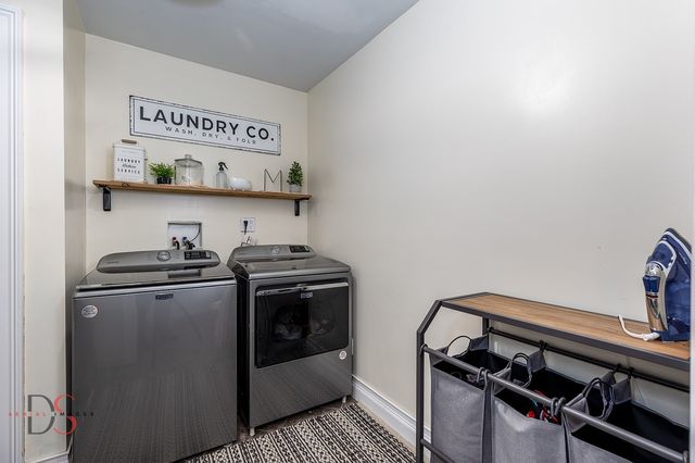 204 N Woodland Avenue, Oglesby, IL 61348