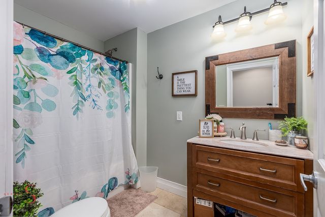 204 N Woodland Avenue, Oglesby, IL 61348