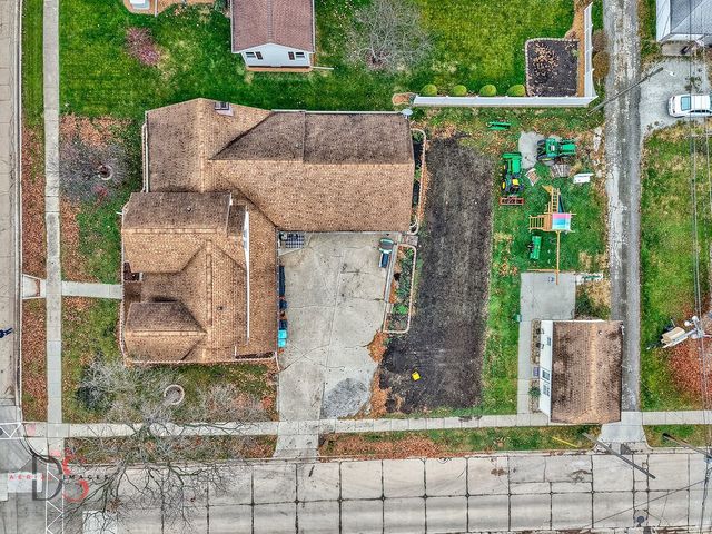 204 N Woodland Avenue, Oglesby, IL 61348