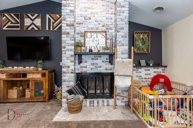 204 N Woodland Avenue, Oglesby, IL 61348