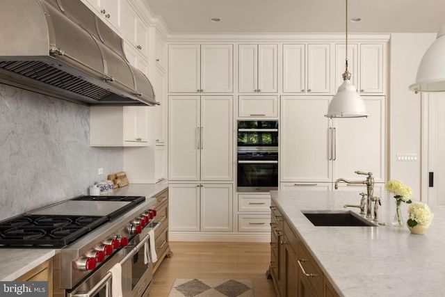 8003 NEWDALE RD, Bethesda, MD 20814