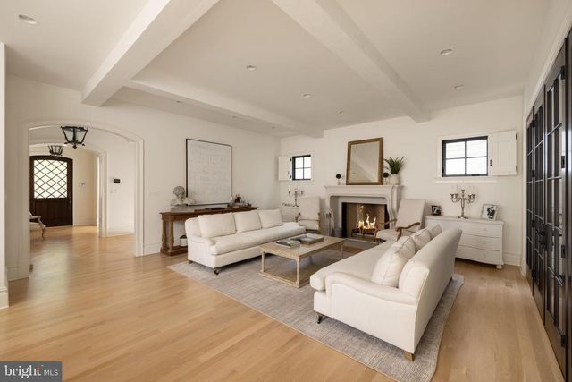 8003 NEWDALE RD, Bethesda, MD 20814