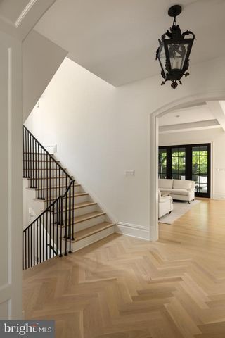 8003 NEWDALE RD, Bethesda, MD 20814