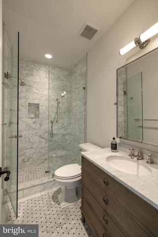 8003 NEWDALE RD, Bethesda, MD 20814