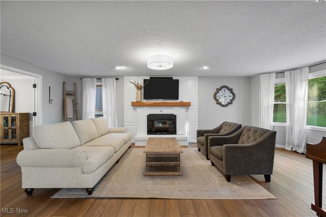 4227 Maribend Drive, Stow, OH 44224