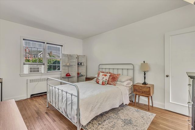 1000 27th Avenue, Moline, IL 61265