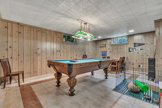 1000 27th Avenue, Moline, IL 61265