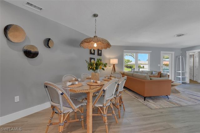 2328 Clipper WAY, Naples, FL 34104