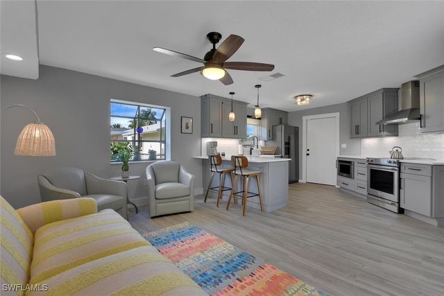 2328 Clipper WAY, Naples, FL 34104