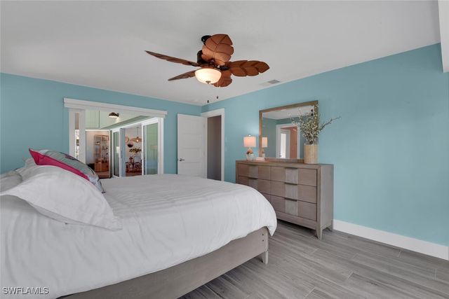 2328 Clipper WAY, Naples, FL 34104