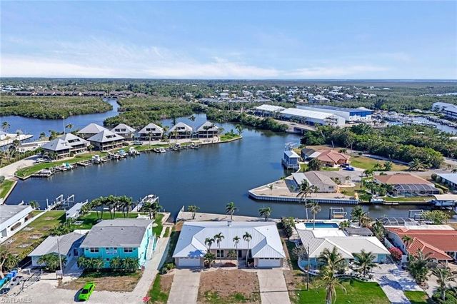 7775 Bocilla LN, Bokeelia, FL 33922