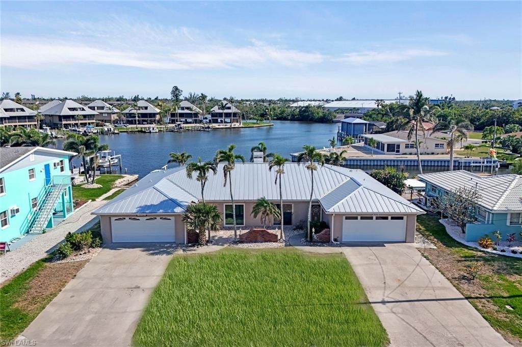 7775 Bocilla LN, Bokeelia, FL 33922