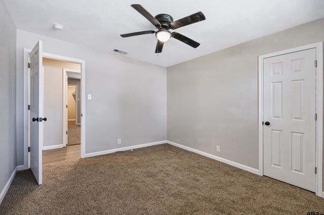 3211 Fernwood Dr, Tyler, TX 75701