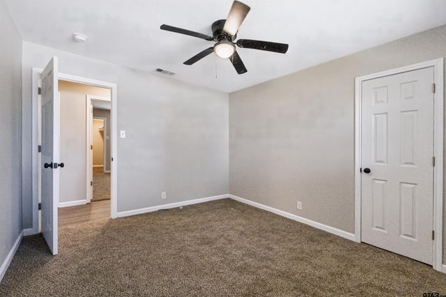 3211 Fernwood Dr, Tyler, TX 75701